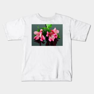 Lilies Kids T-Shirt